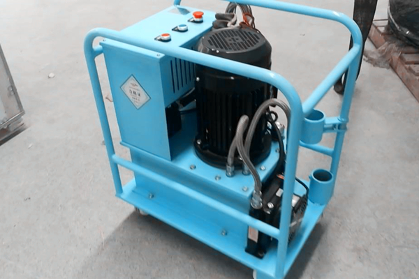 鉚釘機該如何選擇？選擇技巧分享！